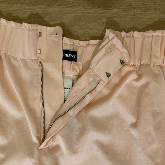 Express Pink Extreme High Rise Satin Cargo Jogger Size L NWT - Picture 11 of 11